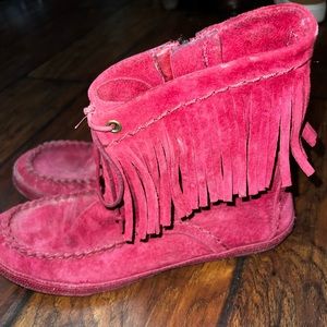 Red UGG Moccasins. Size 8.5. Fringe.